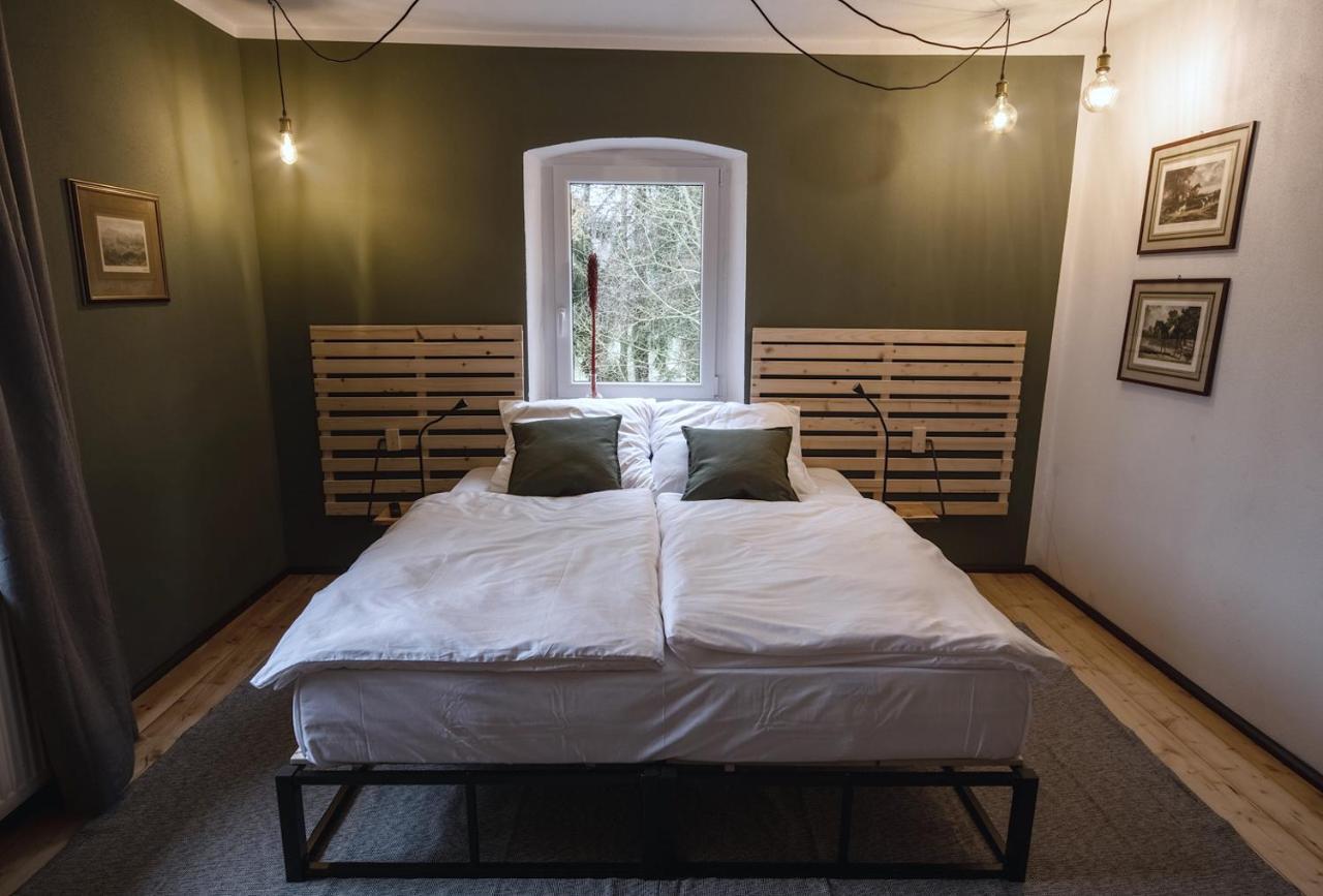 Zum G'Leut Bed & Breakfast Thiersheim ภายนอก รูปภาพ