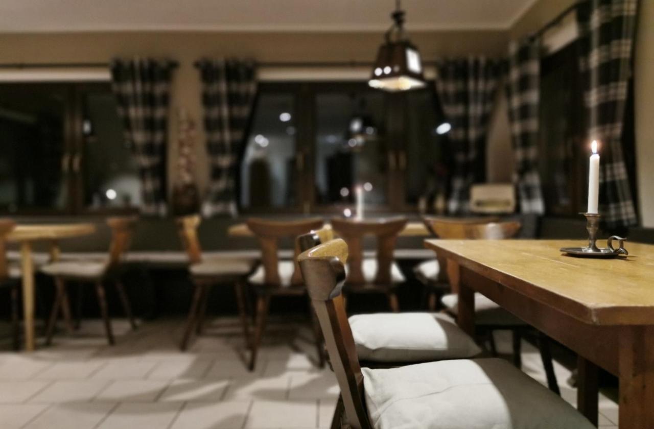 Zum G'Leut Bed & Breakfast Thiersheim ภายนอก รูปภาพ